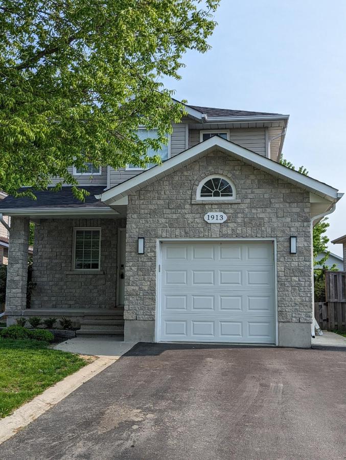 Villa Adorable 4 Bed,3 Bath House Kingston Exterior foto